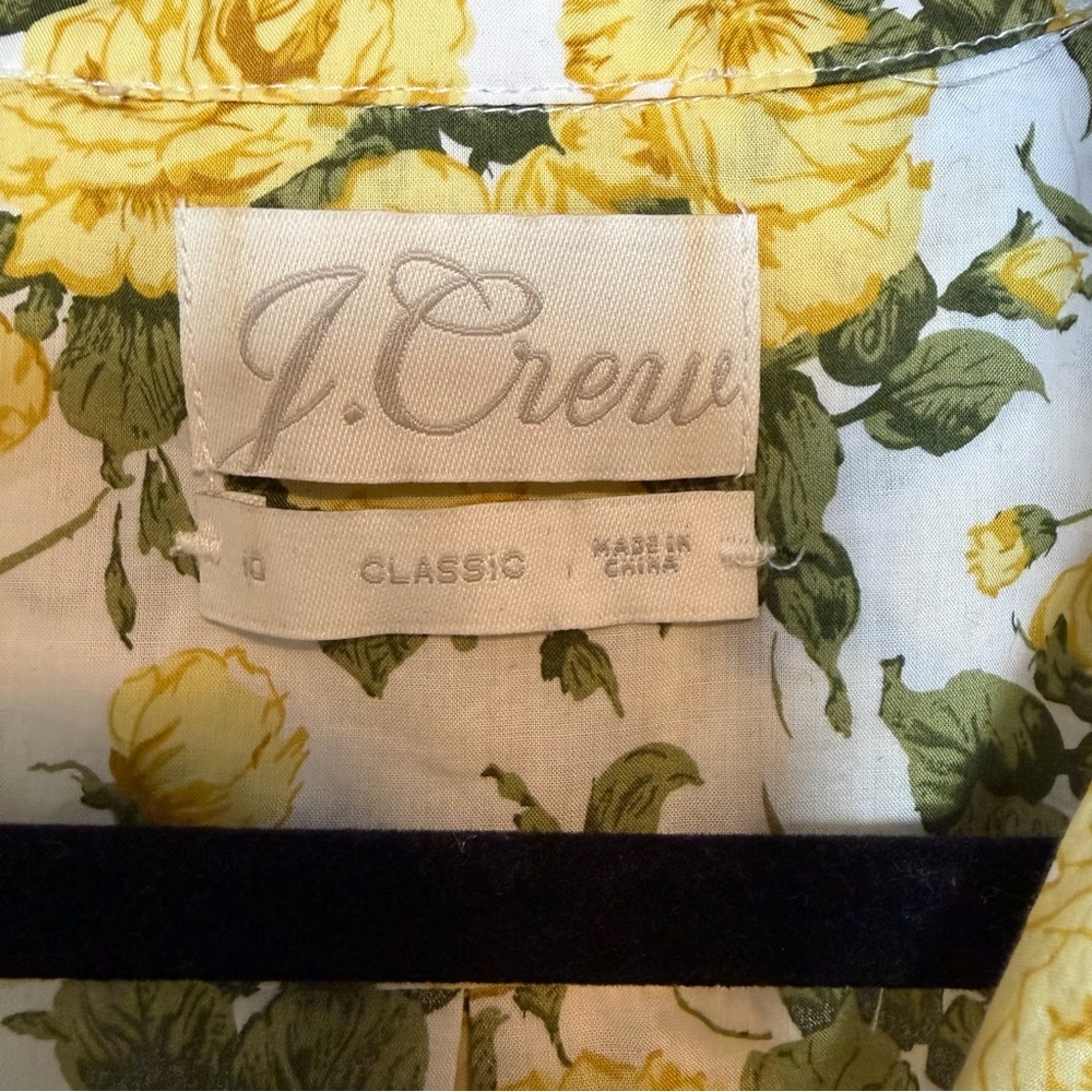 J.Crew Classic-fit ruffleneck shirt in Liberty® Carline Rose. - Picture 6 of 7